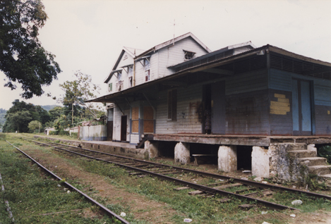 Photo1 of Anchovy Station in 2000