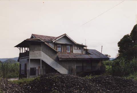 Photo2 of Appleton Station in 2000
