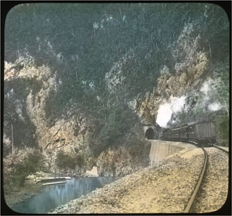Main Bog Walk tunnel in 1904