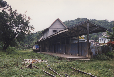 Photo1 of Cambridge Station in 2000