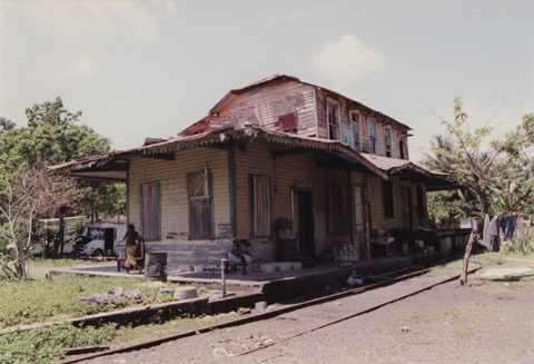 Photo1 of Hope Bay Station in 2000