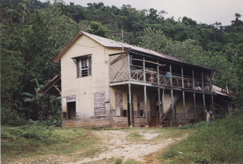 Photo2 of Ipswich Station in 2000