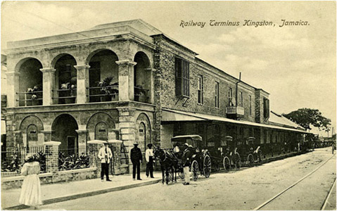 Postcard of Kingston Station in 1905
