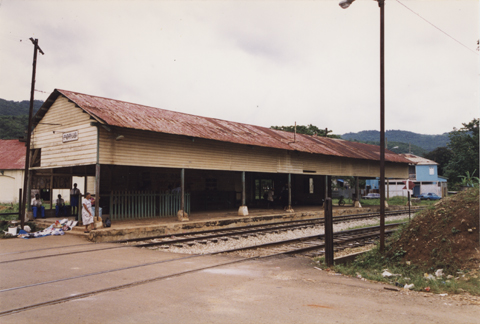 Photo1 of Porus Station in 2000